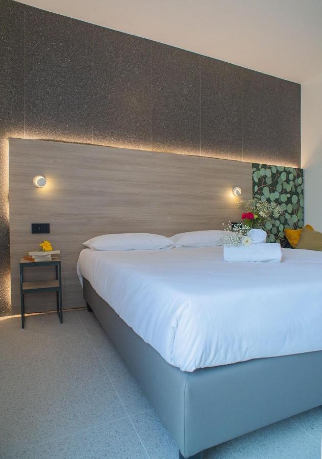 Hub Hotel Губио Екстериор снимка