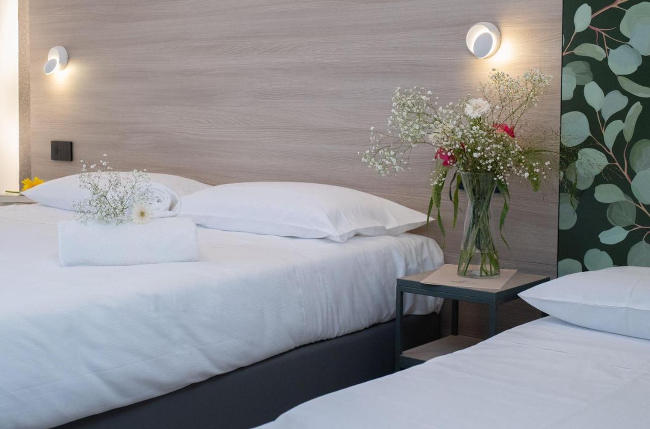 Hub Hotel Губио Екстериор снимка