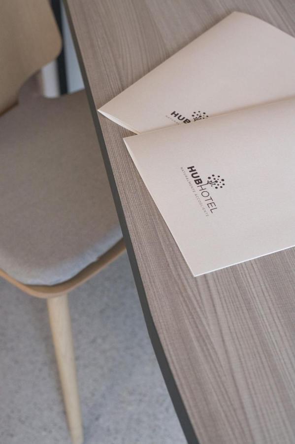 Hub Hotel Губио Екстериор снимка