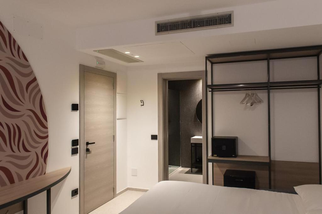 Hub Hotel Губио Екстериор снимка