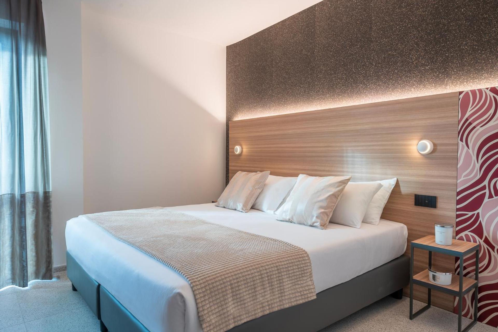 Hub Hotel Губио Екстериор снимка