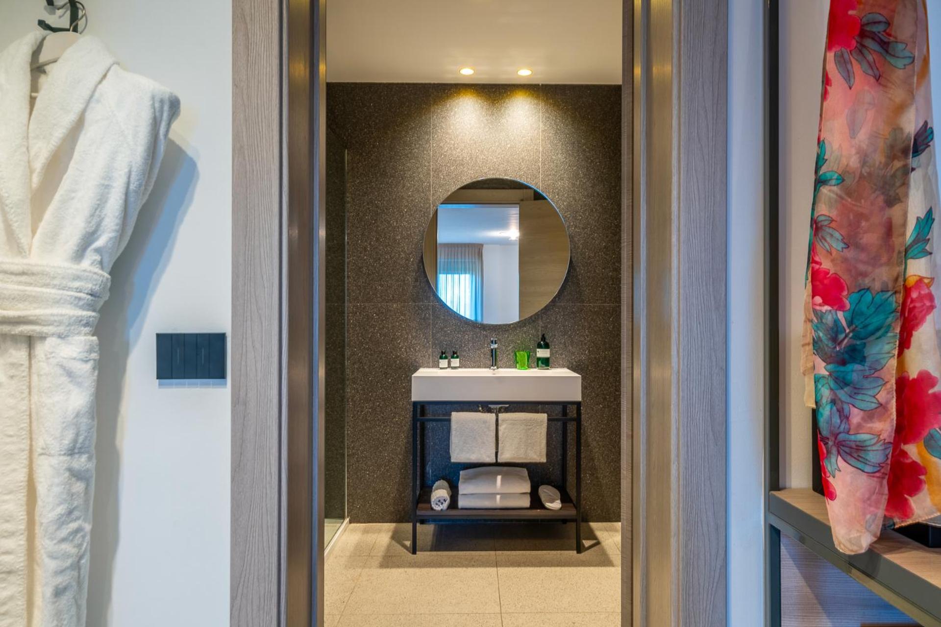 Hub Hotel Губио Екстериор снимка